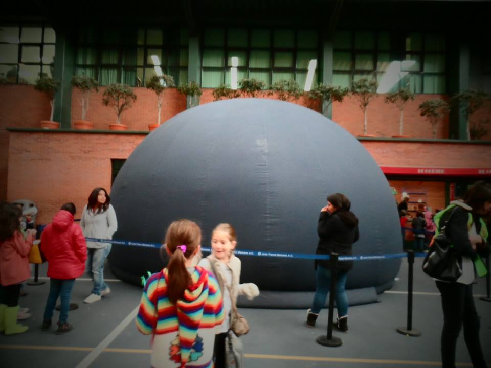 Funcion de Planetario en Liceo Franco Mexicano