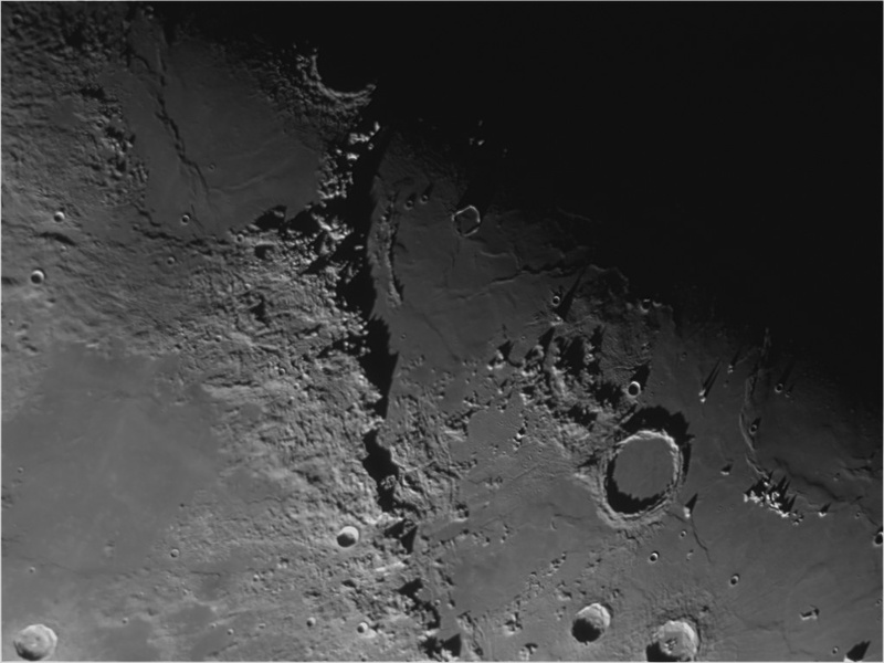 Crater Lunar